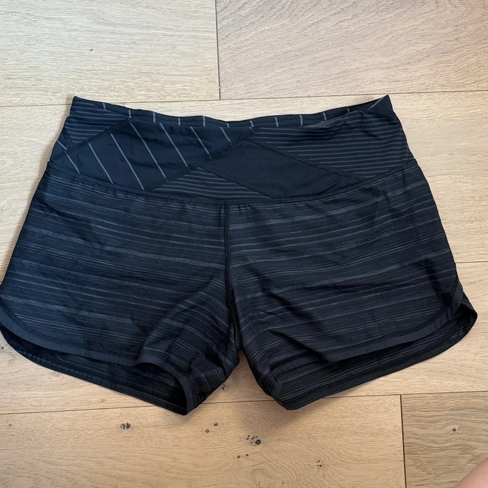 Women's Black striped lululemon Shorts 6